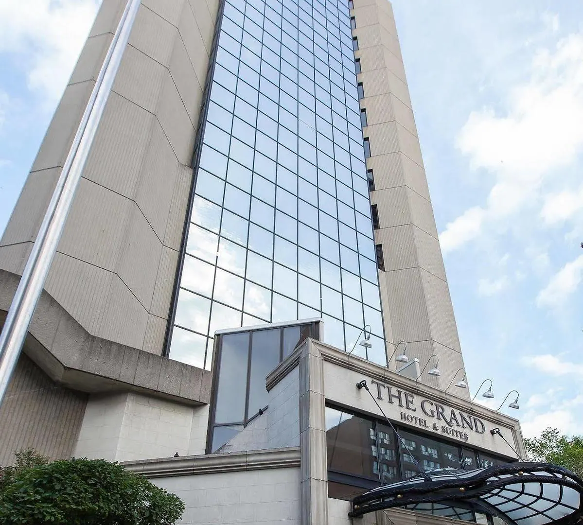 Grand Hotel & Suites Toronto