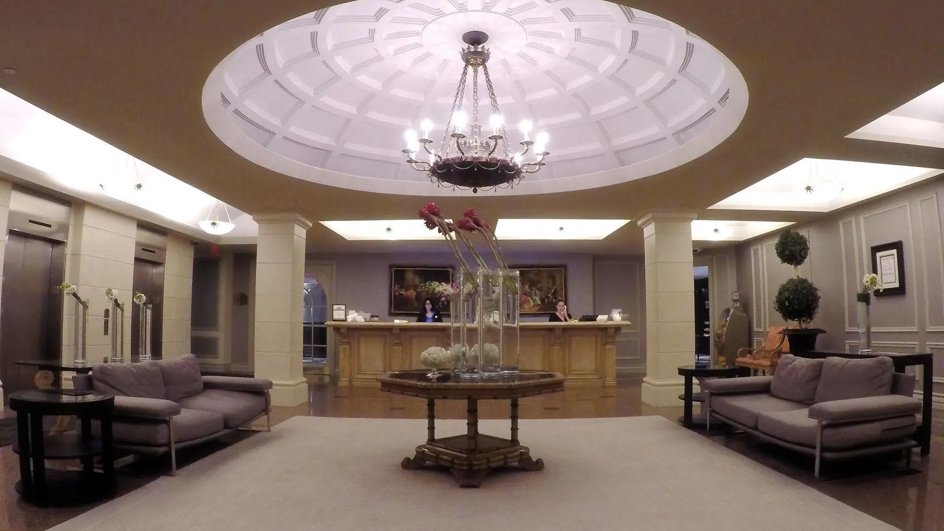 Grand Hotel & Suites Toronto