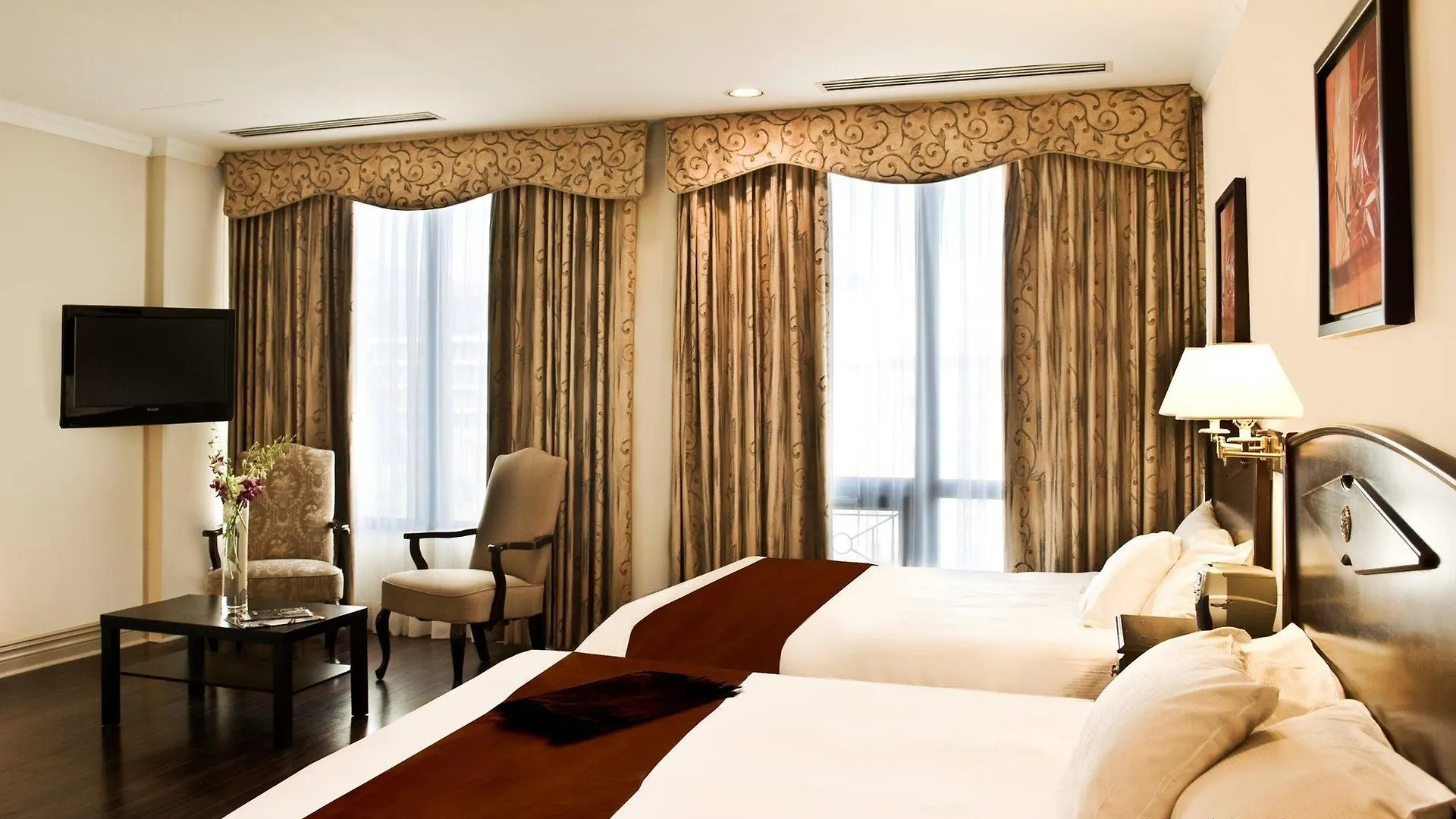 Grand Hotel & Suites Toronto 4*,  Canada