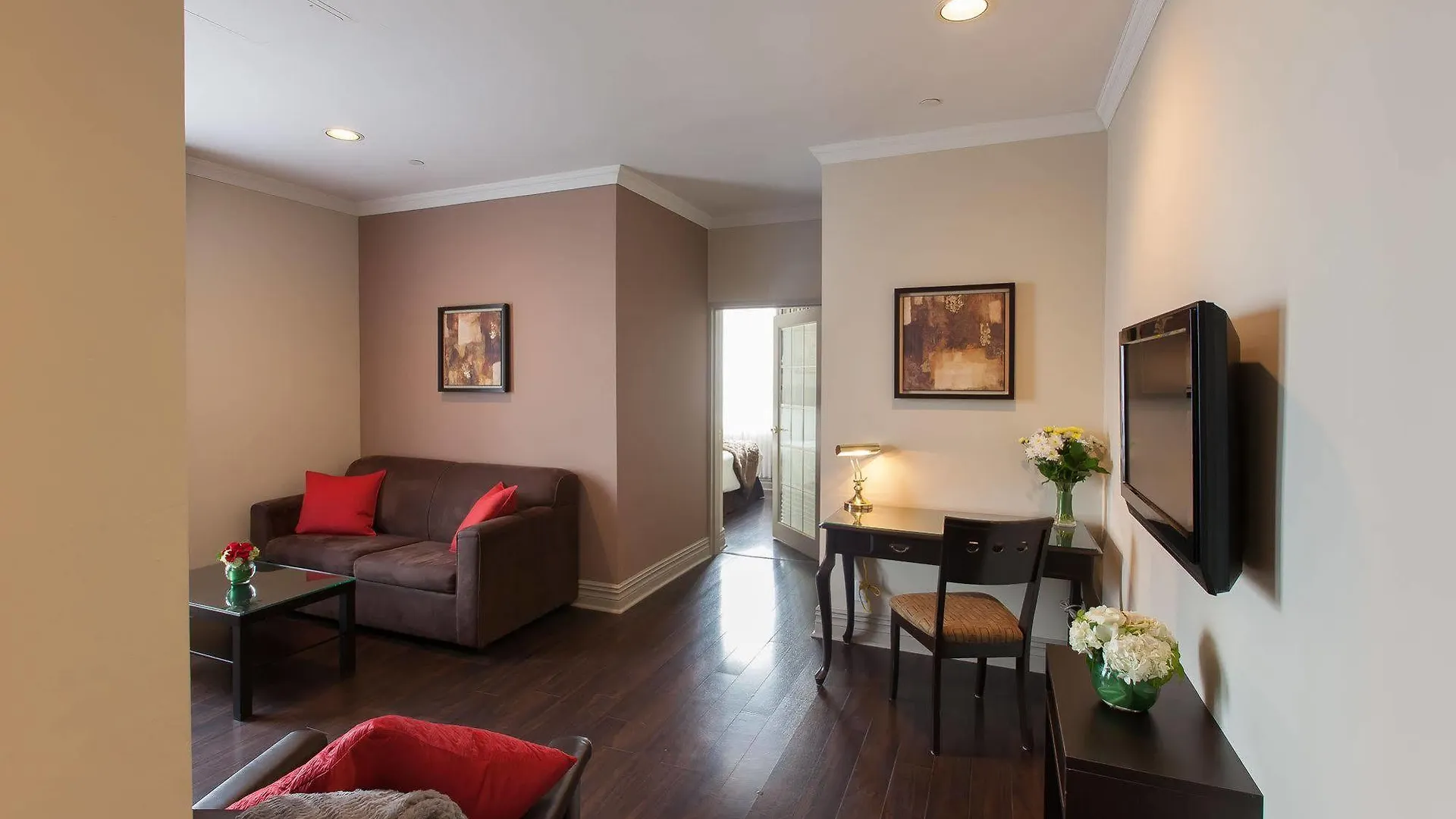 Grand Hotel & Suites Toronto 4*,  Canada
